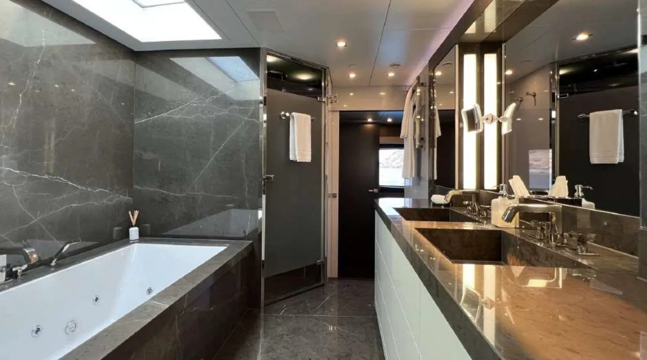 SMOOTH OPERATOR — Bateau à moteur 39,00 m (11)