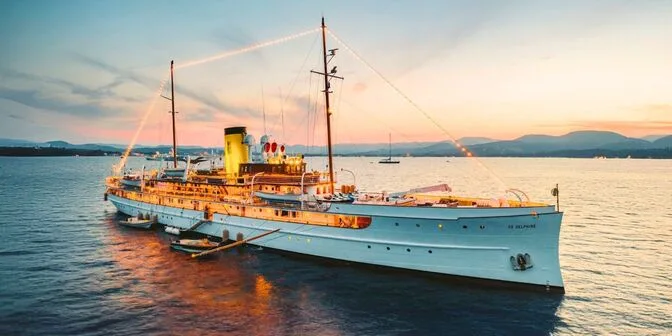 SS DELPHINE