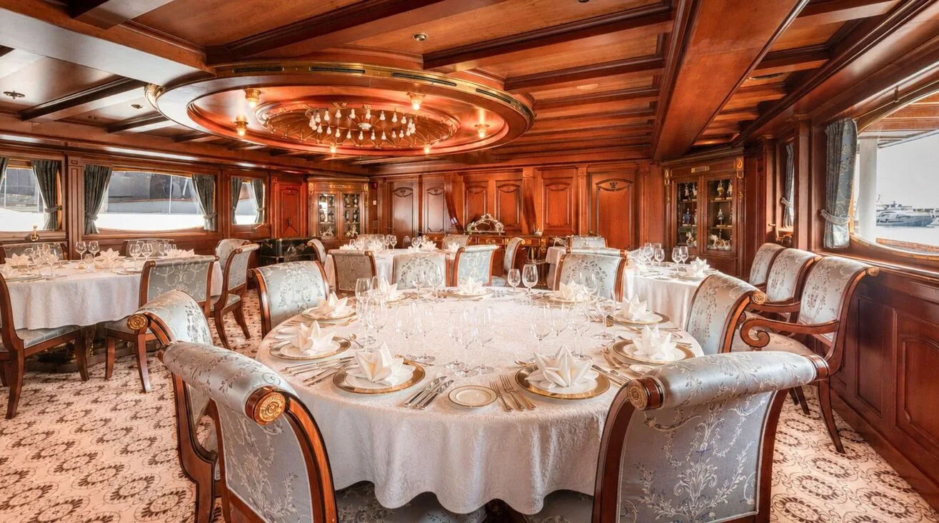 SS DELPHINE — Bateau à moteur 78,50 m (8)
