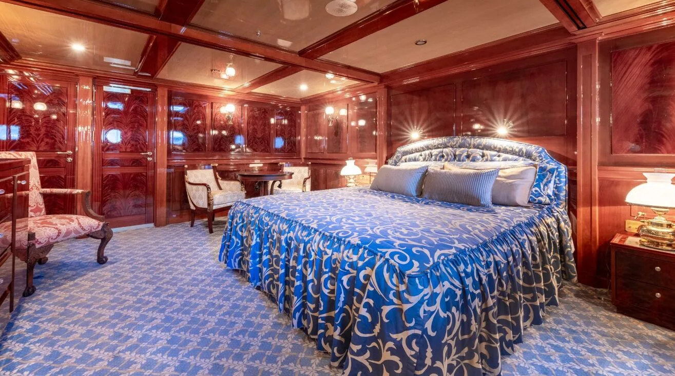 SS DELPHINE — Bateau à moteur 78,50 m (13)