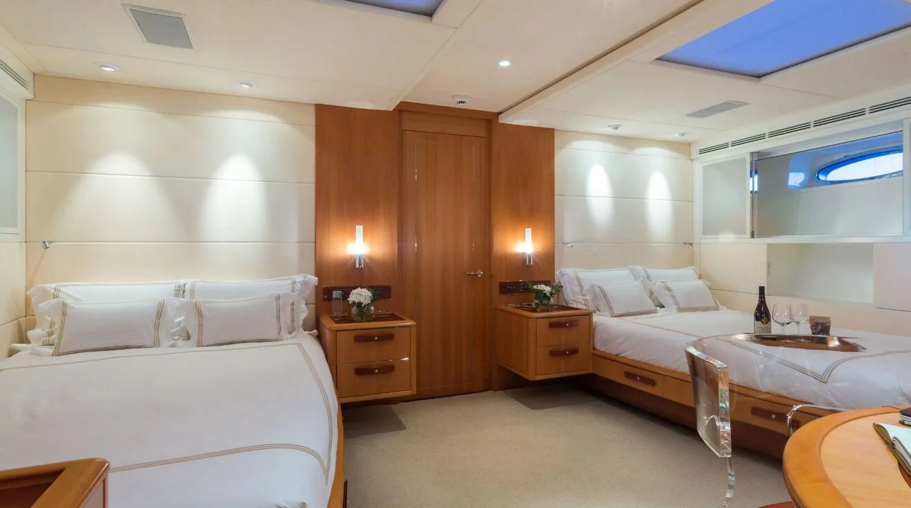 SWAGGER — Bateau à voile 37,00 m (12)