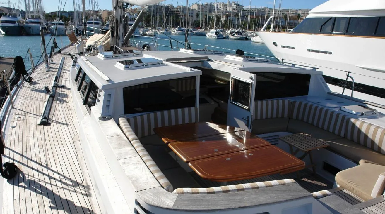 YQUEM — Bateau à voile 31,70 m (4)