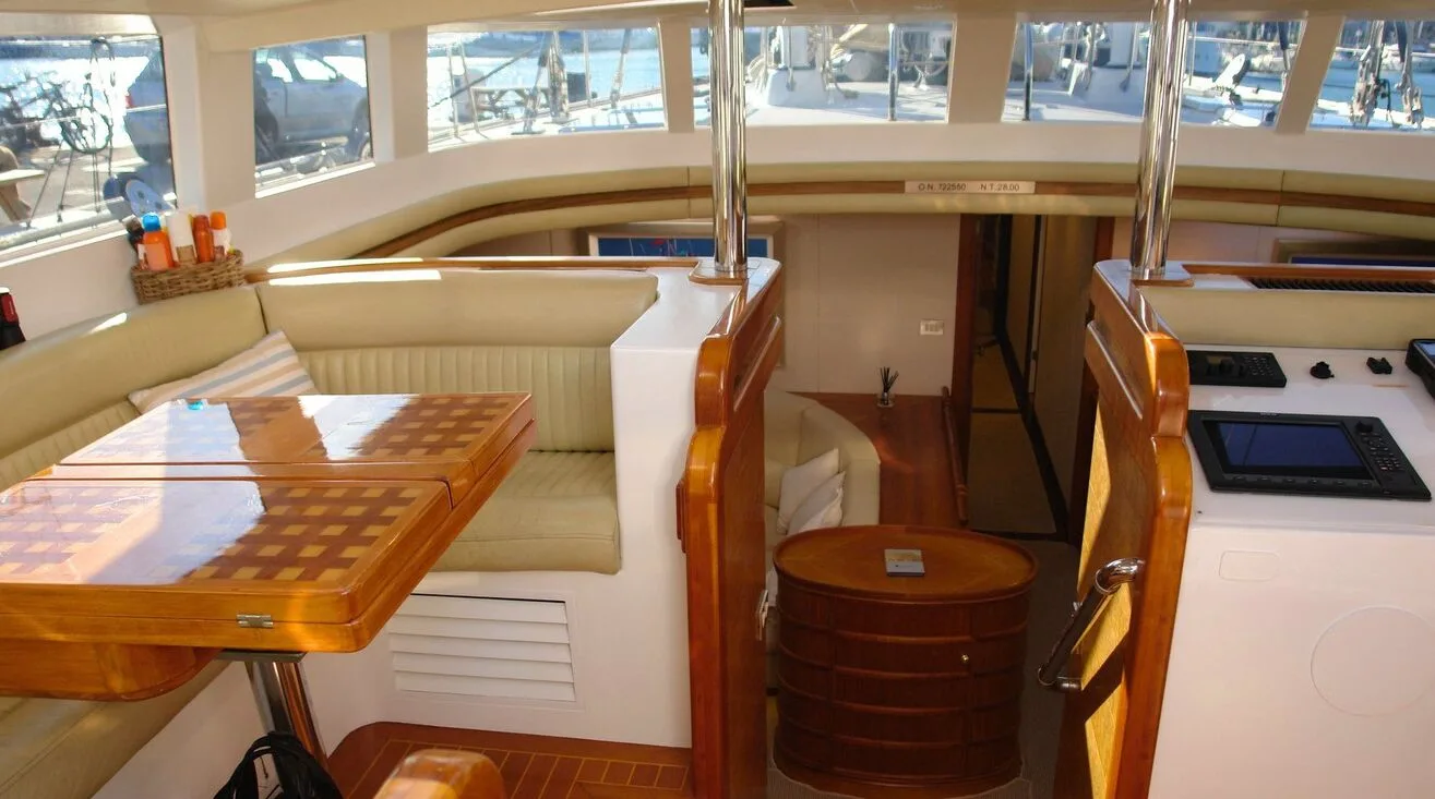 YQUEM — Bateau à voile 31,70 m (5)