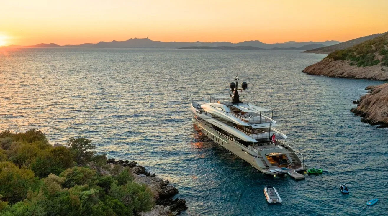 ETERNAL SPARK — Bateau à moteur 49,95 m (4)